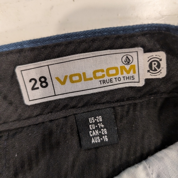 Boys Volcom Blue Shorts - Size 28 - Picture 4 of 4